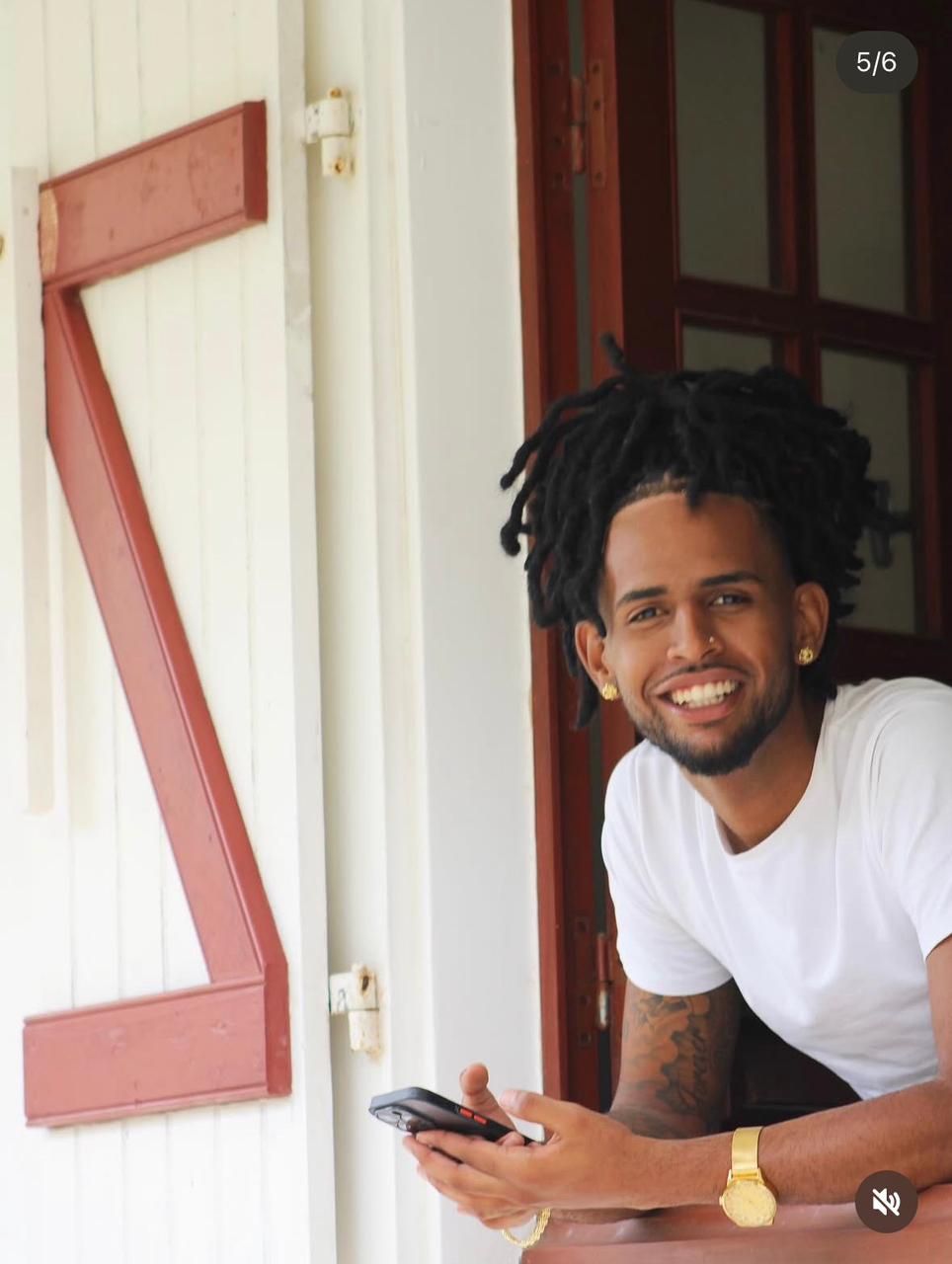Brandon, coiffeur barber du salon Ciseaux d'Or